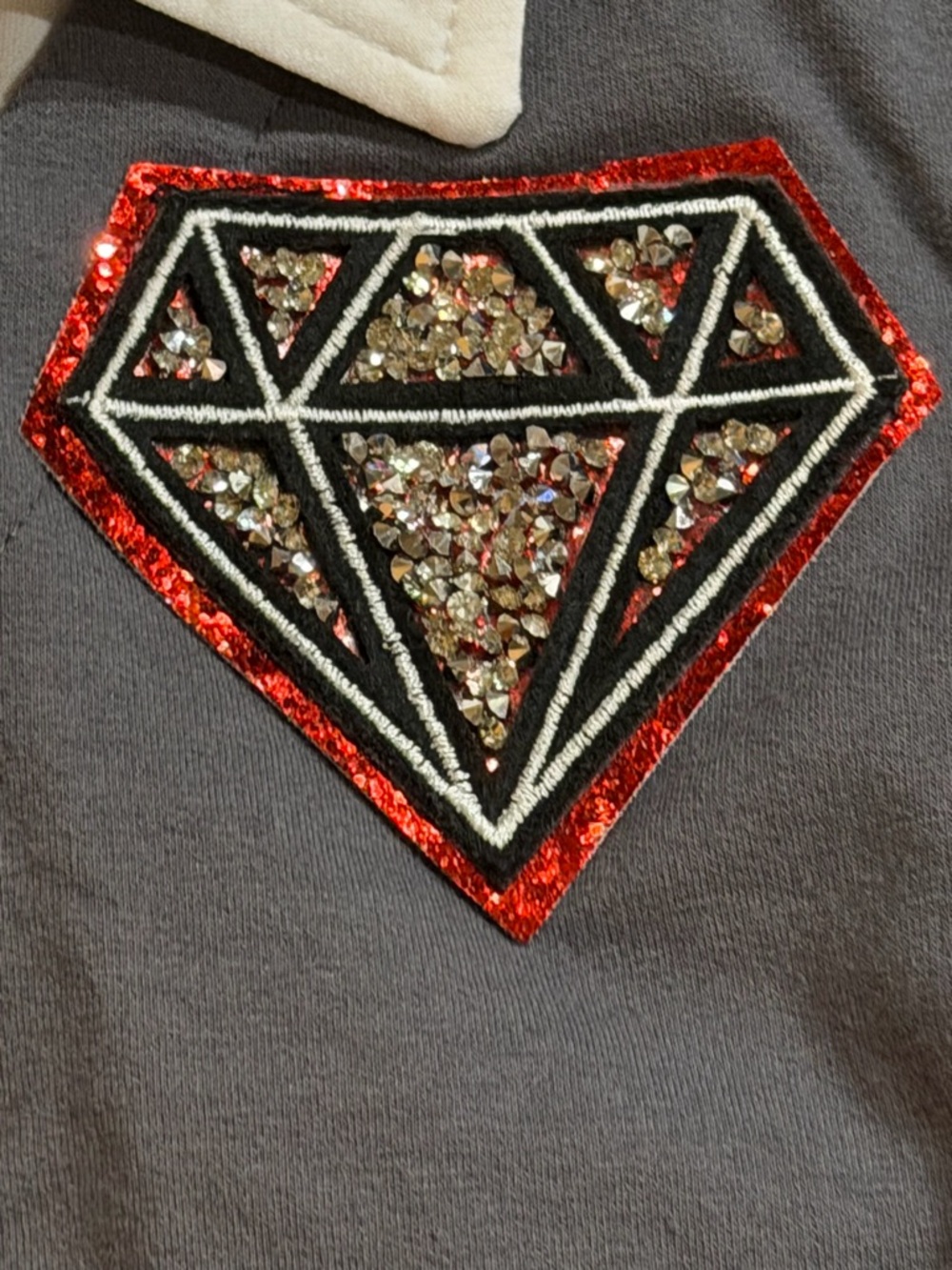 Weissman Gray and White Layered-Look Button Front Top with Diamond Patch - Picture 4 of 4